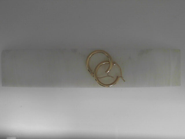 Small Hoop Earrings in Yellow Gold (425-00804) - Vardy's Jewelers - Cupertino CA