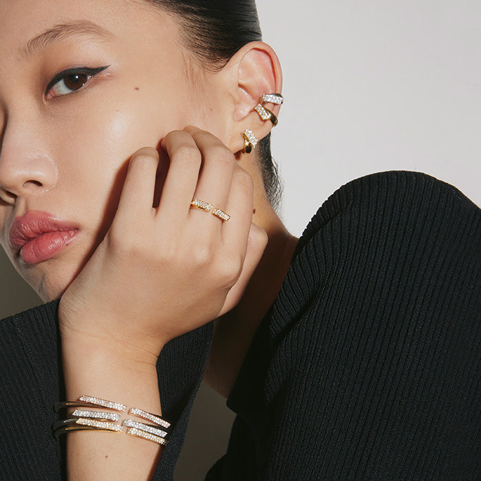Inside/Out Bangle Diamond Bracelet in White Gold (170-33360)