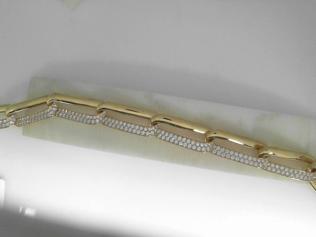 Hearts On Fire 7 Yellow Gold Cable Link Bracelet with 3.96ctw Hearts On Fire Cut G/H Vs2 Diamonds in 18K Yellow Gold (3.96ctw)