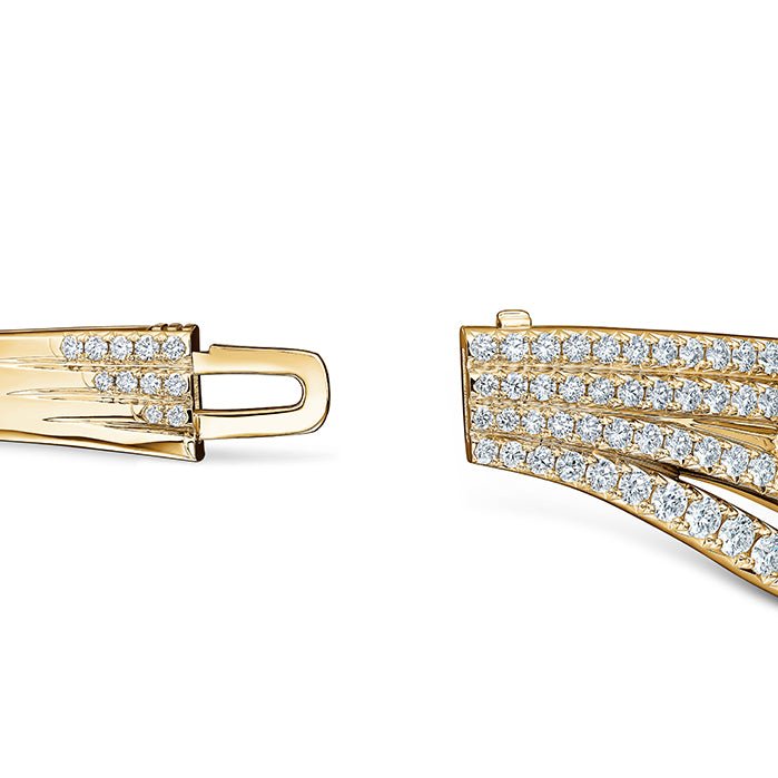 Hearts On Fire French Cut Pave Bangle Bracelet in 18K Yellow Gold (4.8ct)