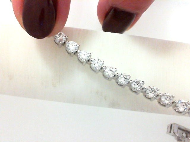 Hearts On Fire Round Diamond Tennis Bracelet in 18K White Gold (6.92ct)