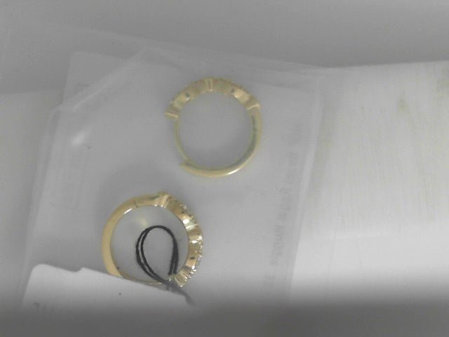 Hearts On Fire Small Hoop Bezel Regal Earrings in 18K Yellow Gold (0.34ct)