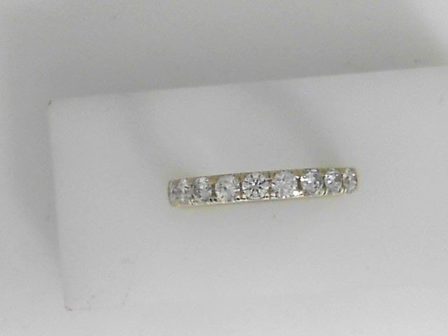 Vardy's Collection 7 Stone Round Diamond Wedding Band in 14K Yellow Gold (0.70ctw)