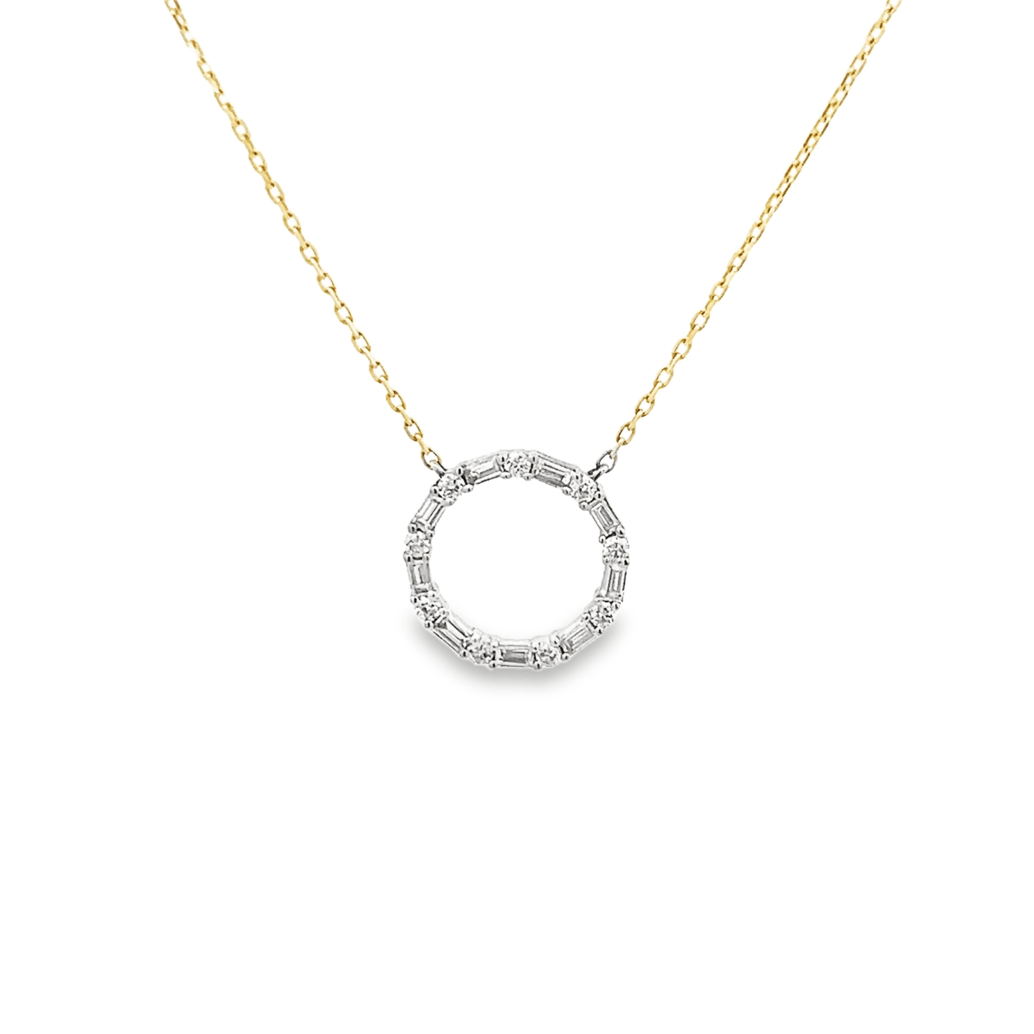 Vardy's Collection Bag and Round Diamond Circle Necklace in 18K Yellow Gold (0.45ct)