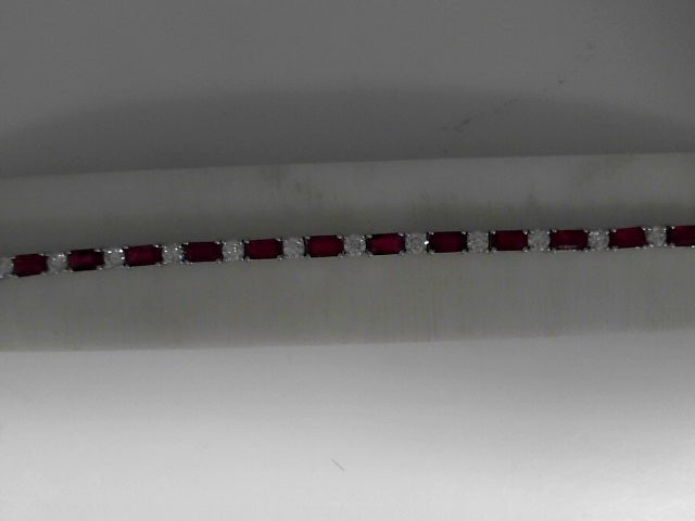 Vardy's Collection Emerald and Round Diamond Tennis Bracelet in 14K White Gold (8.90ctw)