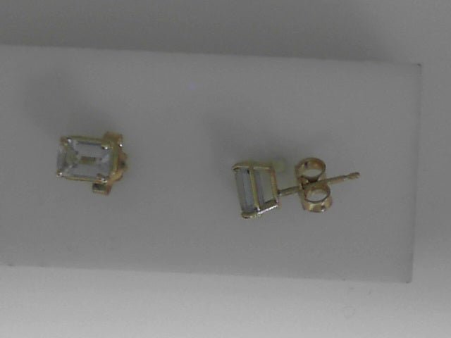 Vardy's Collection Emerald Aquas Stud Earrings in 14K Yellow Gold (1.10ctw)