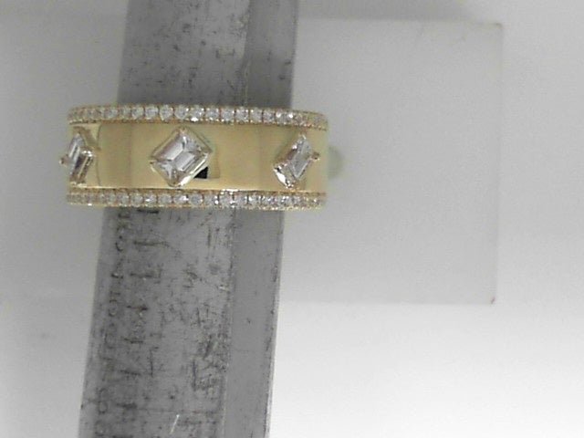 Vardy's Collection Geometric Fashion Ring with Round and Emerald Cut Diamonds in 18K Yellow Gold (0.63ct)