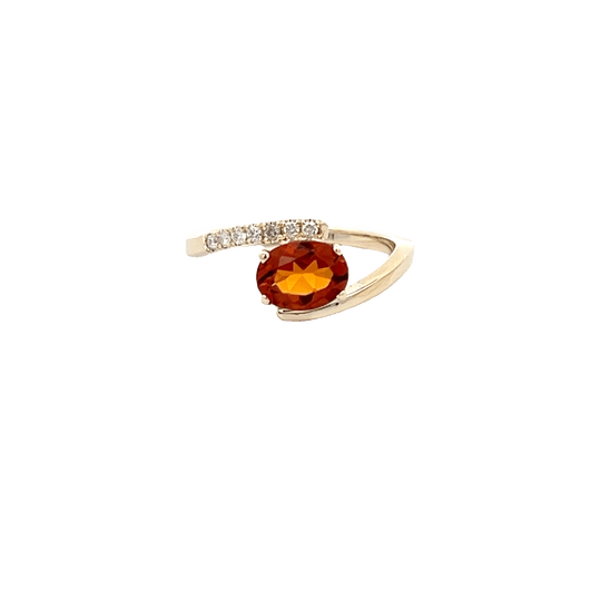 Vardy's Collection Oval Citrine and Round Diamond Free Form Fashion Ring in 14K Yellow Gold (0.1ct)
