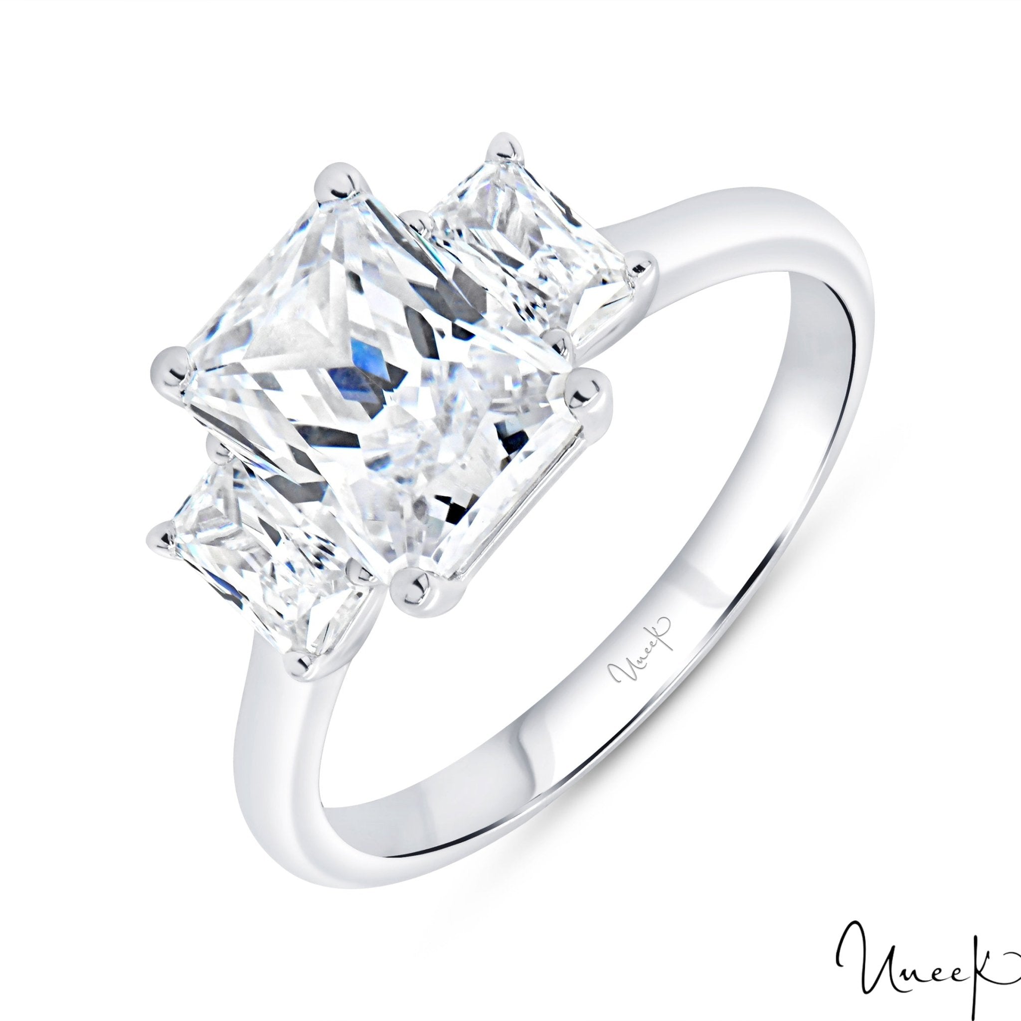 Vardy's Collection Round and Emerald Cut Diamond 3 Stone Engagement Ring in White Sterling Silver (1.06ct)