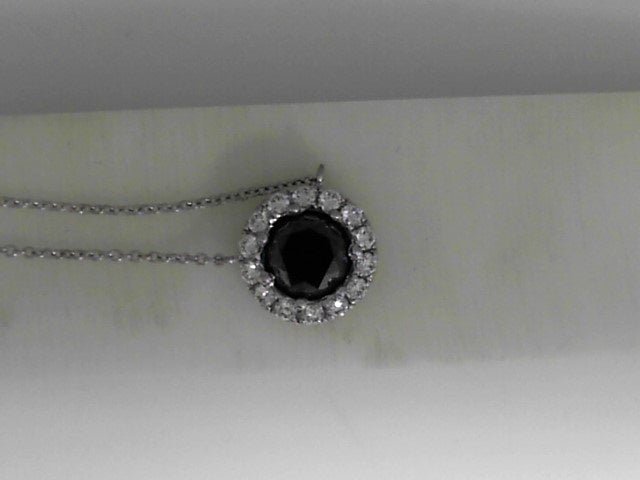 Vardy's Collection Round Black and White Diamond Halo Pendant Necklace in 18K White Gold (3.27tcw)