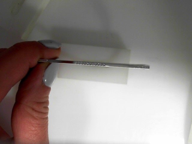 Vardy's Collection Round Diamond Bangle Bracelet in 14K White Gold (0.23tcw)