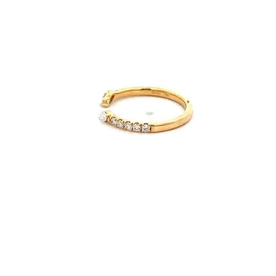 Vardy's Collection Round Natural Diamond 3mm Prong Set Wedding Band in 18K Yellow Gold (0.34ct)