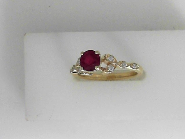 Vardy's Collection Round Ruby and Round Diamond Fashion Ring in 14K Yellow Gold (0.83ct)