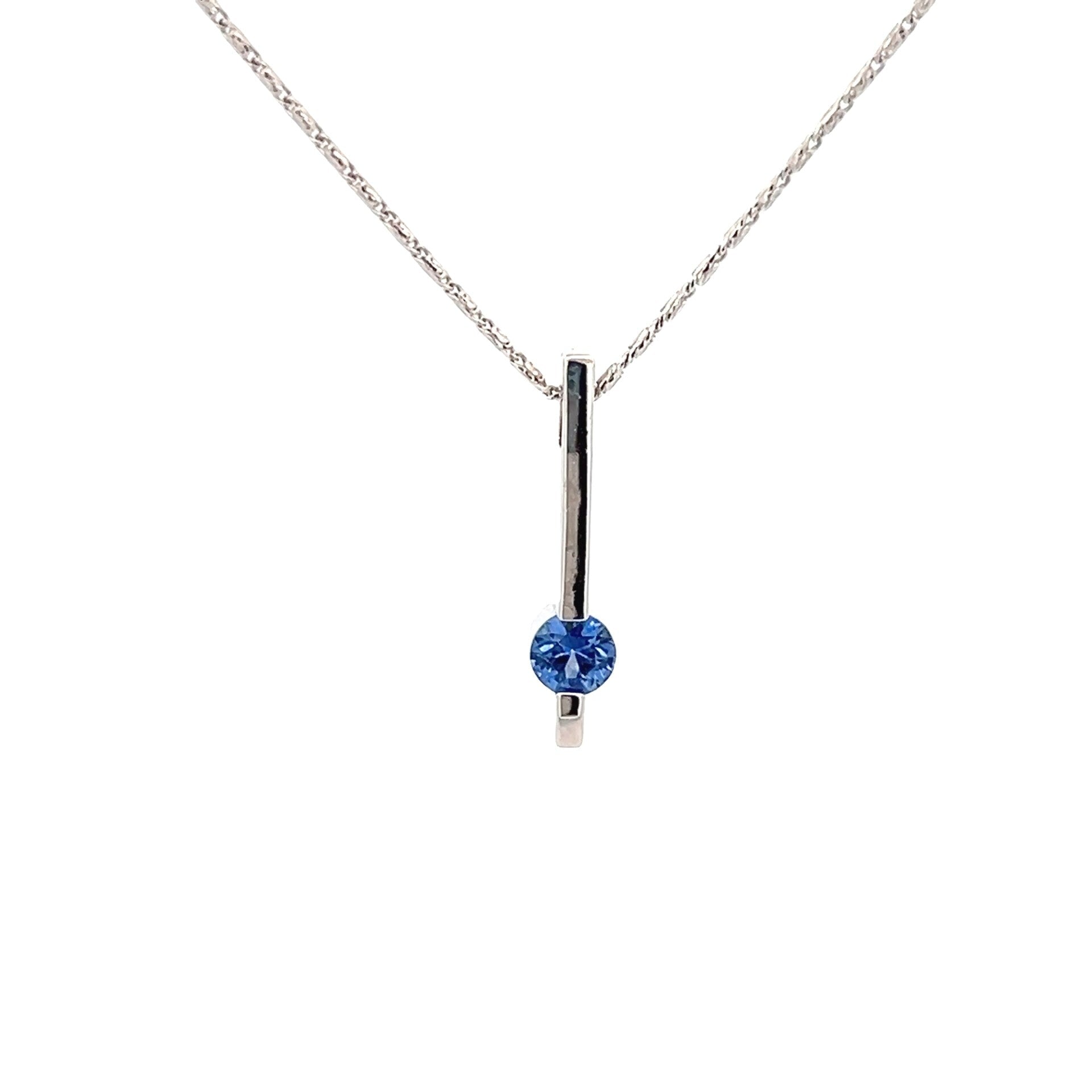Vardy's Collection Round Sapphire Open Link Pendant Necklace in 14K White Gold (0.34ct)