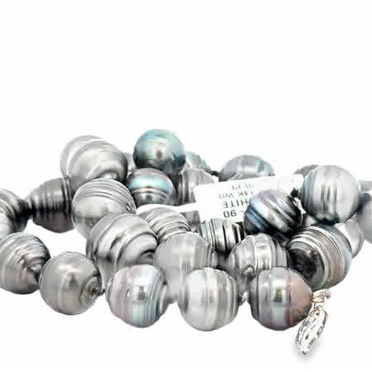 Vardy's Collection Round Tahitian Peacock Pearl Necklace in 14K White Gold