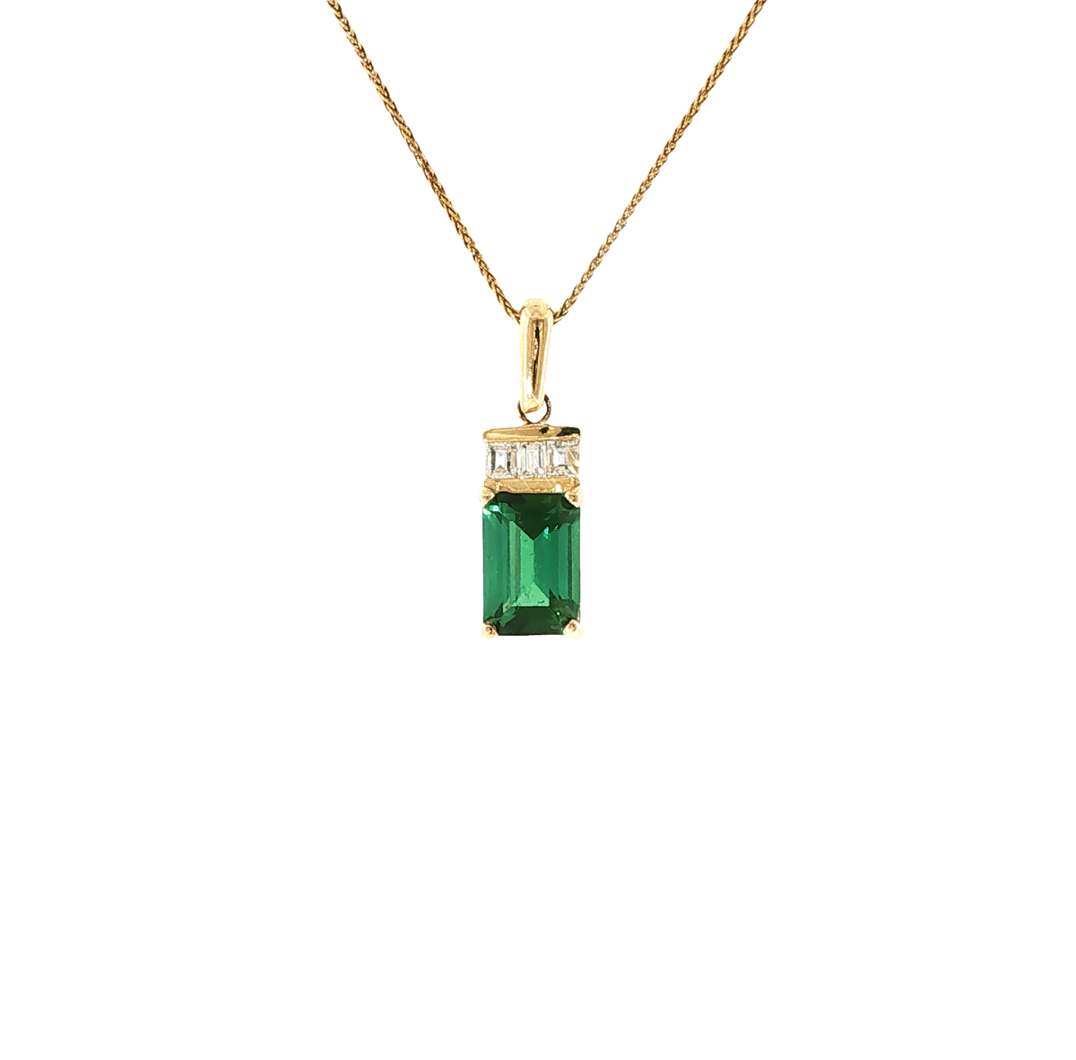 Vardy's Collection Round Tourmaline Pendant in 14K Yellow Gold (2.09ct)