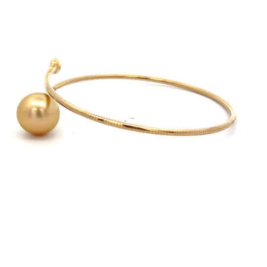 Vardy's Collection South Sea Golden Pearl and Round Diamond Bangle Bracelet in 18K Yellow Gold (0.10ct)