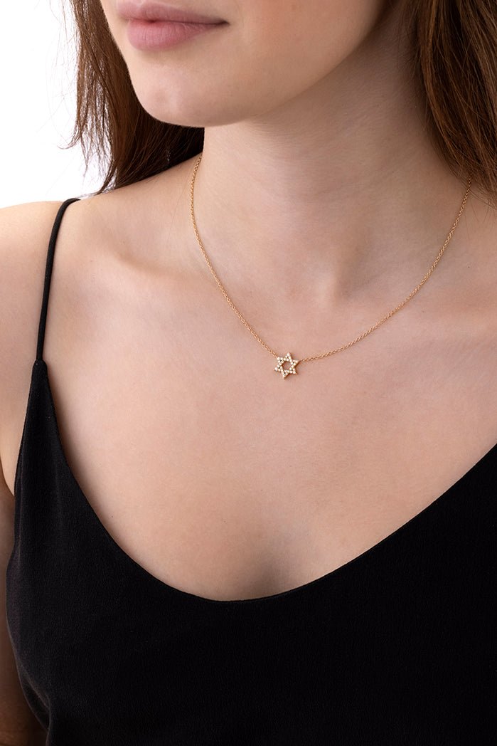 Vardy's Collection Star Of David Pendant Necklace with Hearts On Fire Cut Diamonds in 18K White Gold (0.18ctw)