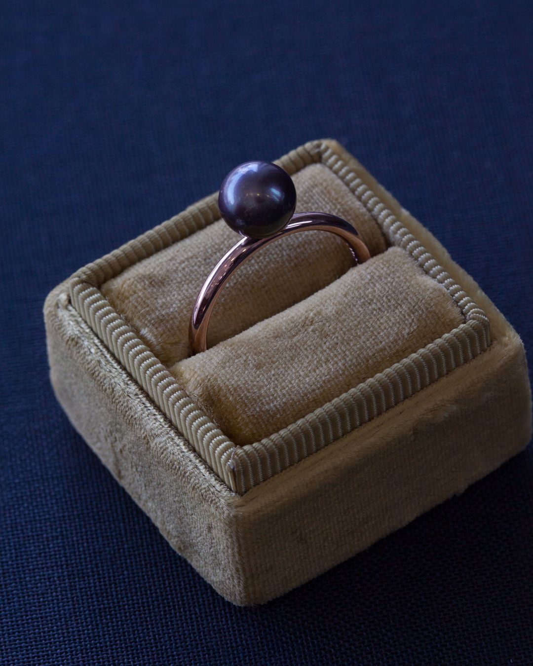 Vardy's Collection Tahitian Black Pearl Fashion Ring in 14K Rose Gold