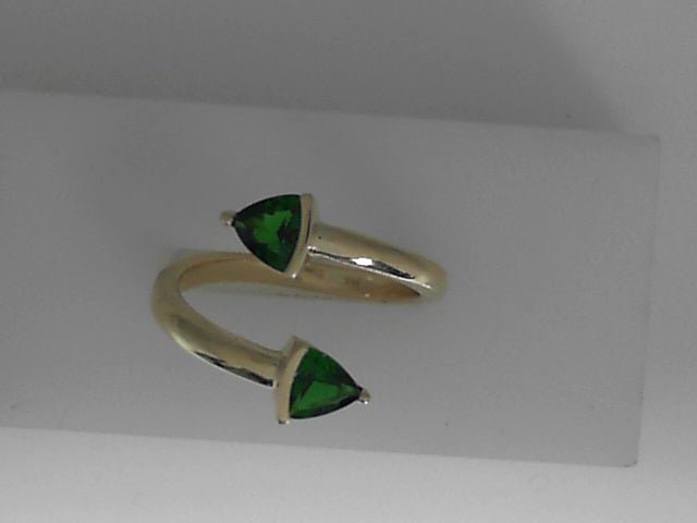 Vardy's Collection Trillian Green Garnet Geometric Fashion Ring in 14K Yellow Gold (0.81ct)