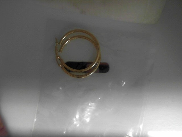 Vardy's Collection Yellow 14K Medium Hoop Earrings in 14K Gold