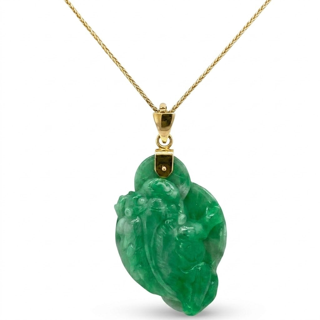 Green Jade Pendant in Yellow Gold (230-01048) - Vardy's Jewelers - Cupertino CA