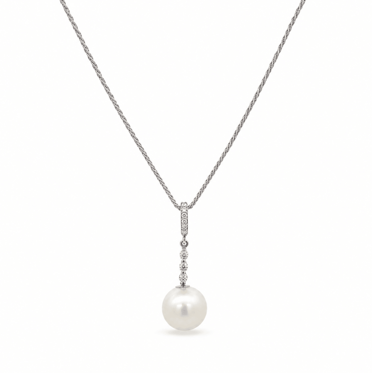 Drop Pearl Pendant in White Gold (320-00206)