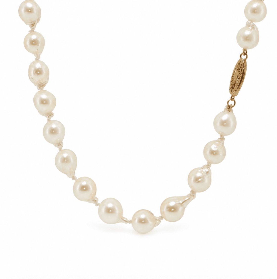 Single Strand of Pearl in Yellow Gold (325-00129)