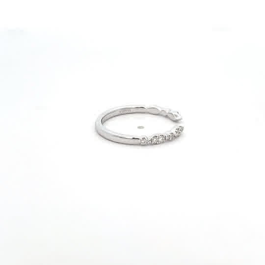 Vardy's Collection 18K White Gold 0.14ct Wedding Band