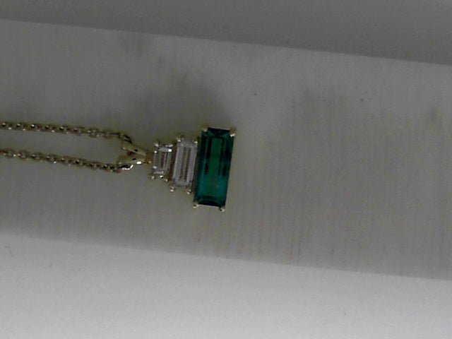 Vardy's Collection Baguette Emerald and Diamond Free Form Pendant Necklace in 14K Yellow Gold (0.96ct)