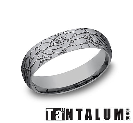 Vardy's Collection Brushed Men's Ring Size 10 in Gold