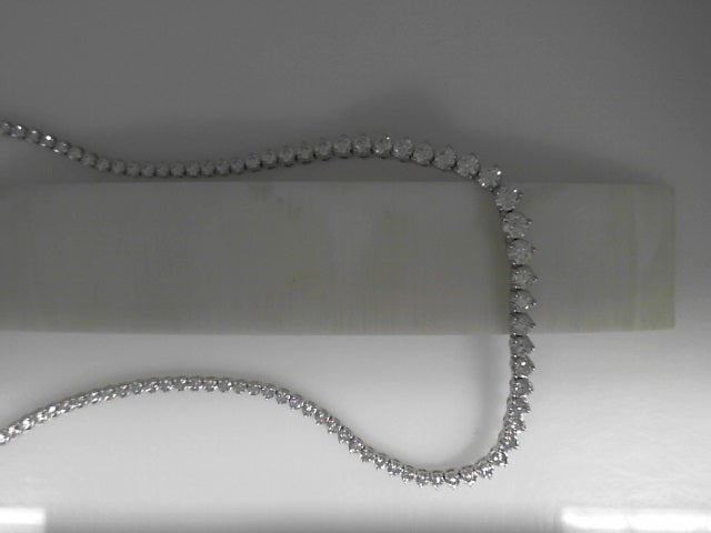 Vardy's Collection Hearts On Fire Cut Diamond Collar Necklace in 18K White Gold (9.35ctw)
