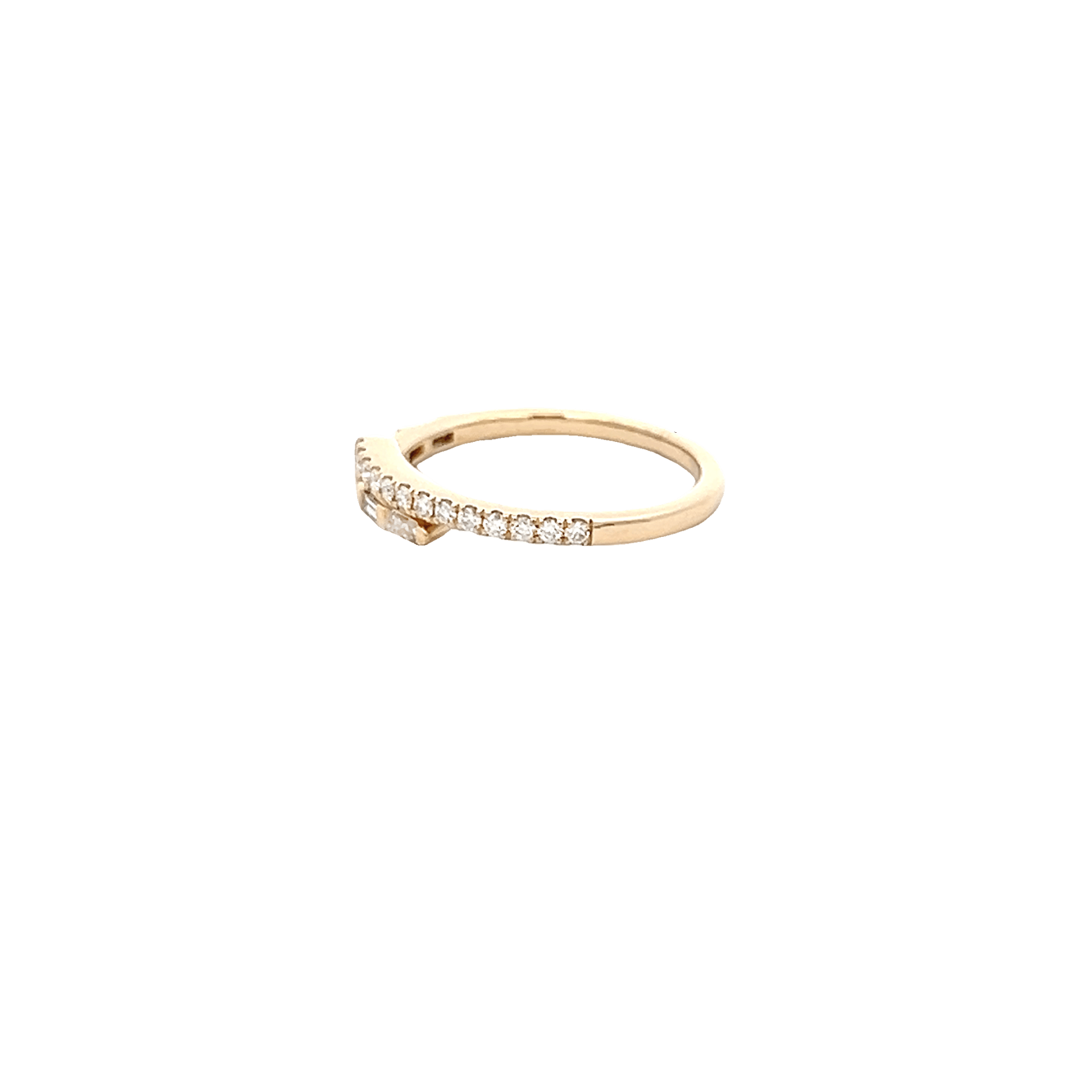 Vardy's Collection Round and Baguette Diamond 3/4 Wedding Band in 14K Yellow Gold (0.28ctw)