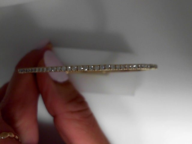Vardy's Collection Round Diamond Bangle Bracelet in 18K Yellow Gold (1.02ctw)