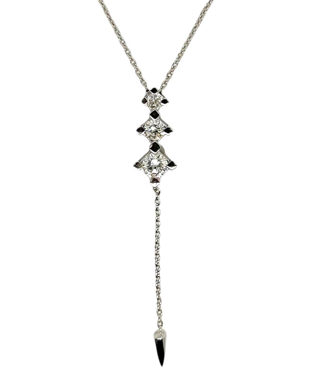 Vardy's Collection Round Diamond Drop Pendant in 18K White Gold (0.49ct)