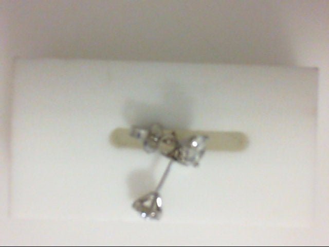 Vardy's Collection Round Diamond Stud Earrings in 14K White Gold (0.81ct)