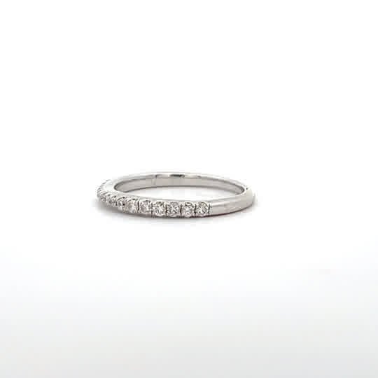 Vardy's Collection Round G VS2 Diamond 4mm Women's Band in 14K White Gold (0.41tcw)