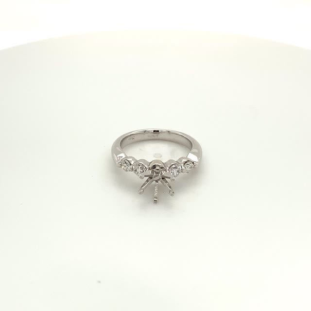 Vardy's Collection Vintage Round Diamond Semi - Mount Engagement Ring in 18K White Gold (0.27ct)