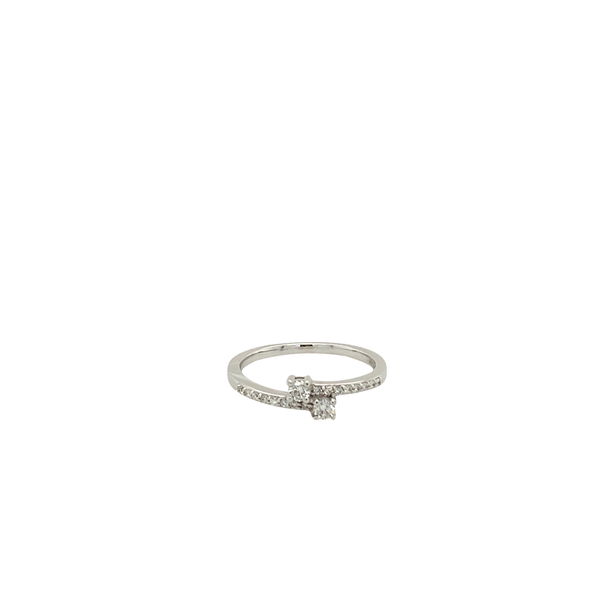 14 Karat White Gold Diamond Fashion Ring with Round Diamonds