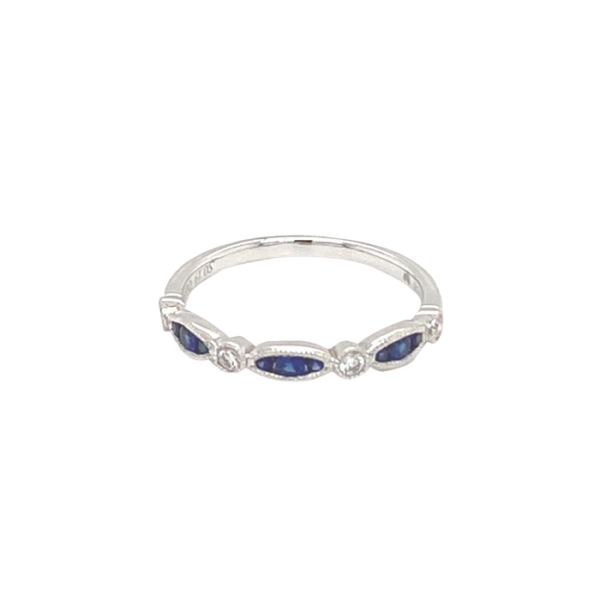 18 Karat White Gold Sapphire Vintage-Style Stackable Ring