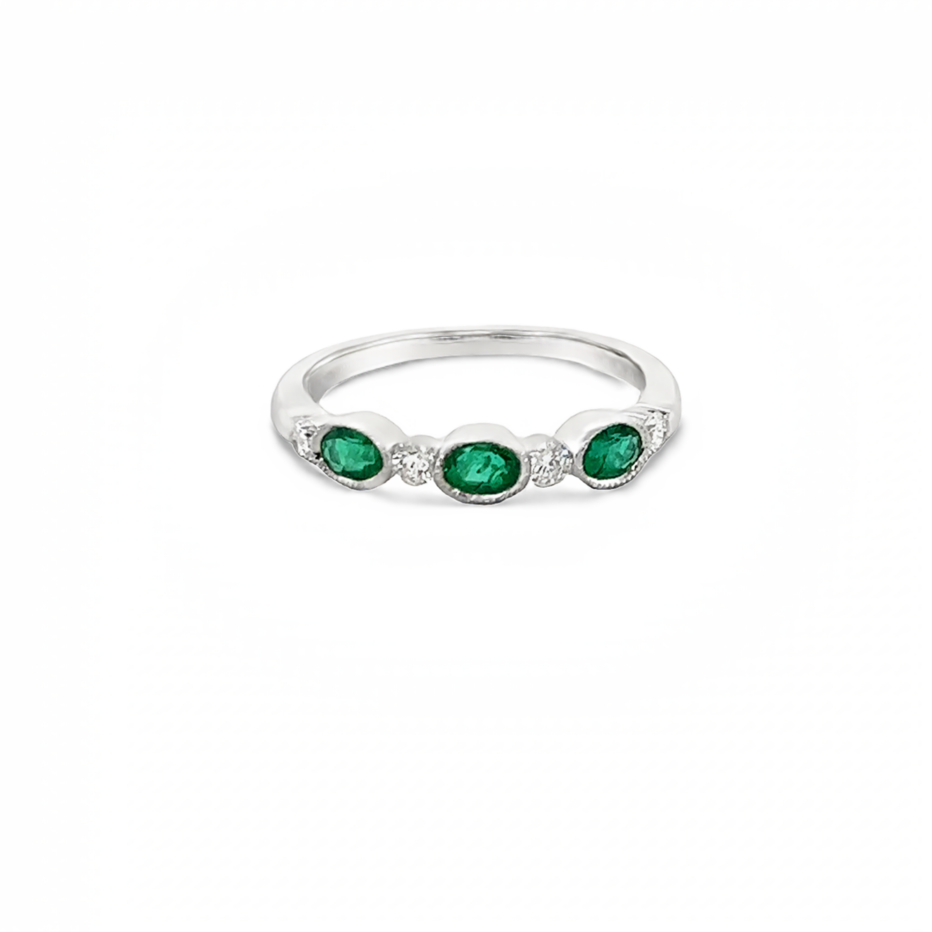 Oval Emerald Stackable Ring
